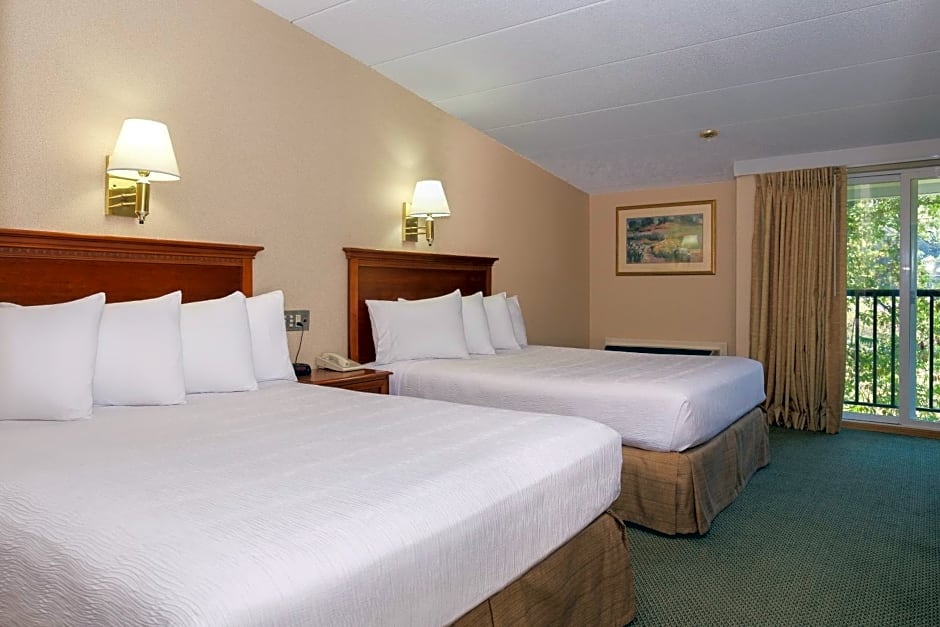 White River Inn & Suites