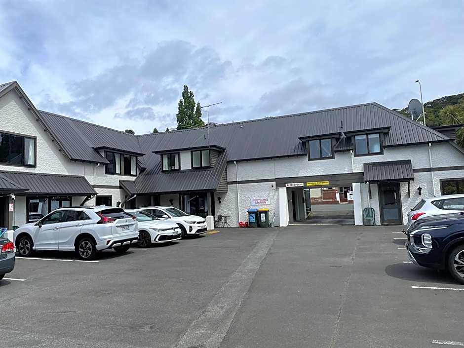 Allan Court Motel