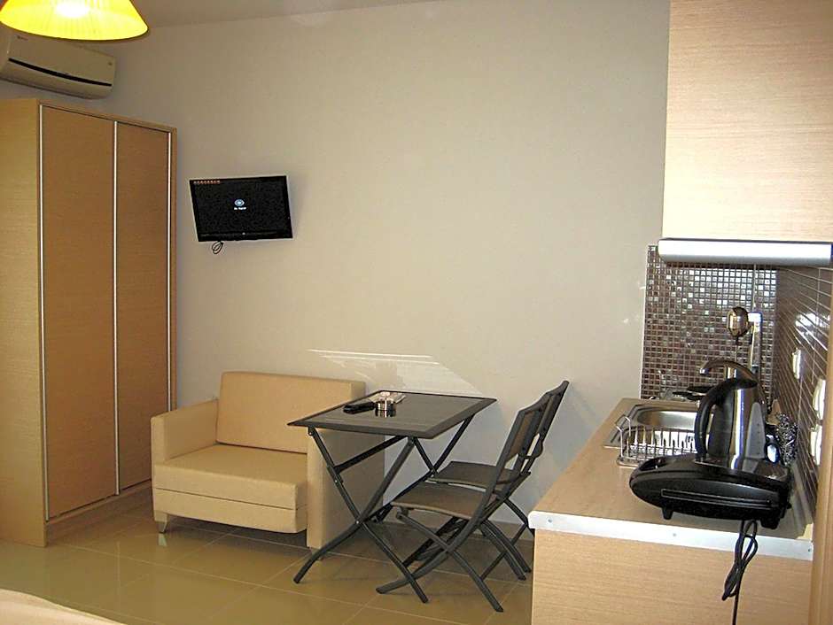 TETYK Keramoti Hotel Apartments