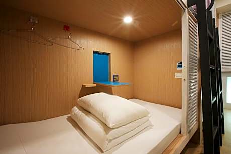 Bunk Bed in 2-Bed Mixed Dormitory Room