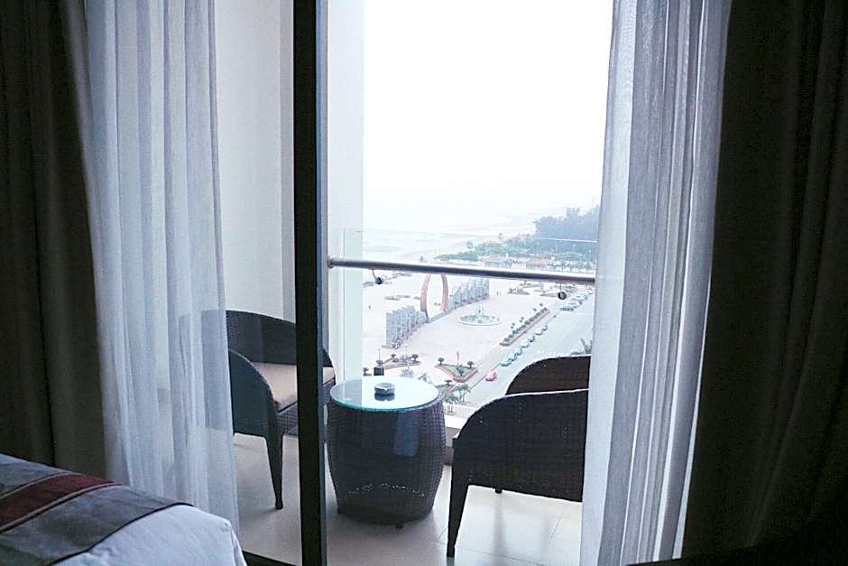 Summer Hotel