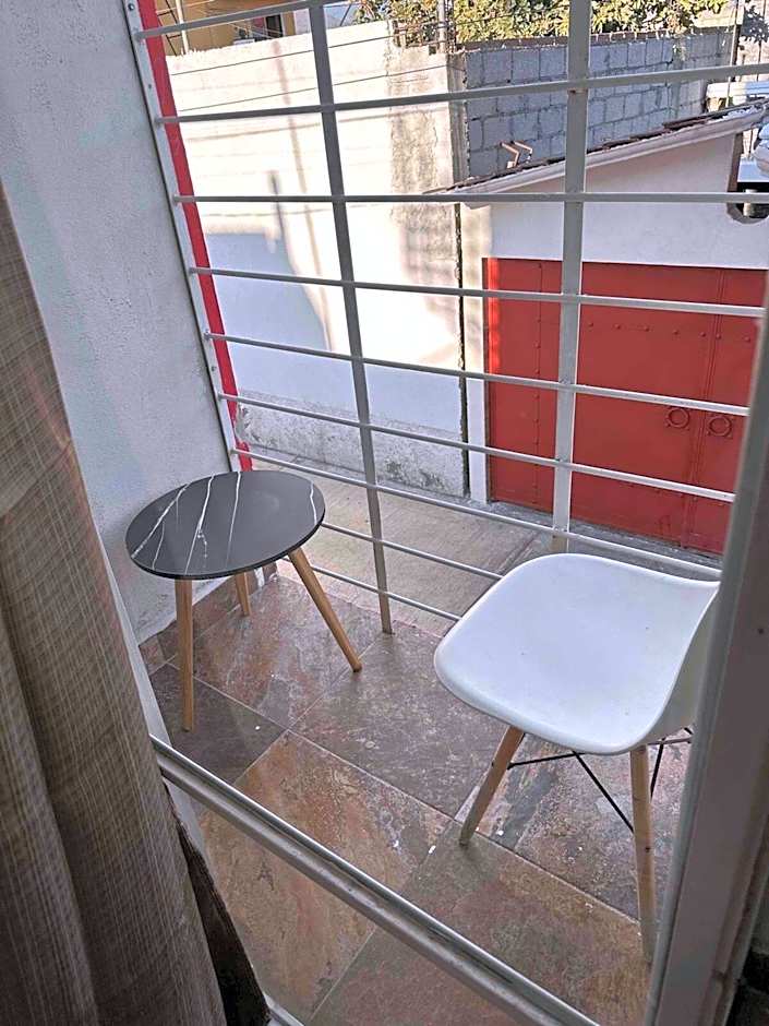 Casa Vázquez , "Como en casa" , hospédate con nosotros y recibirás una atención personalizada, servicio y confort nos distingue.