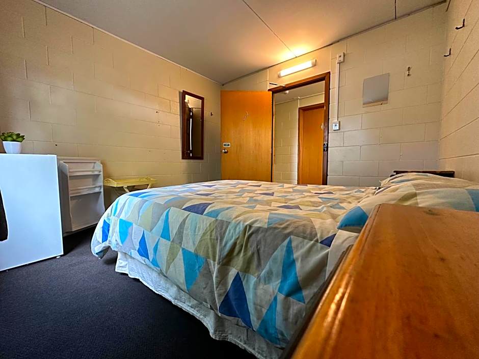 Around The World Backpackers