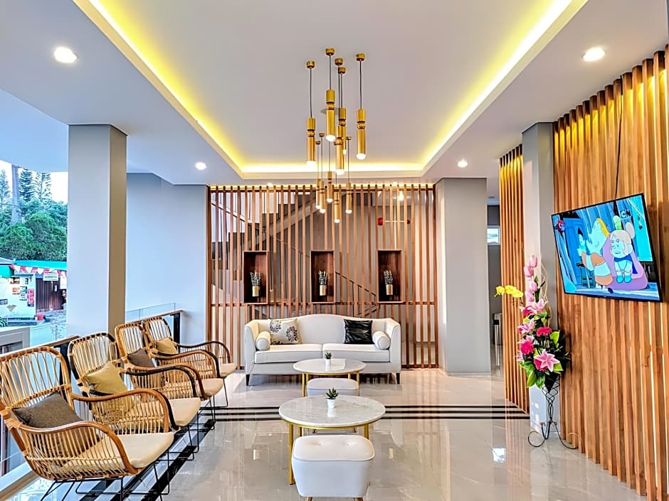 Facade Hotel by Azana