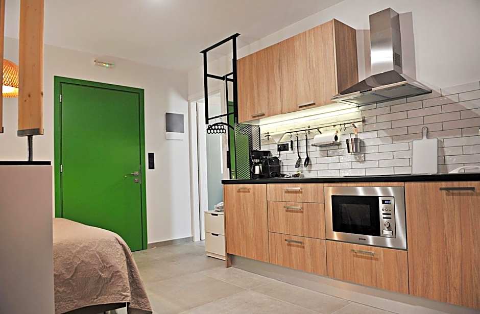 The Athenians Modern Apartments