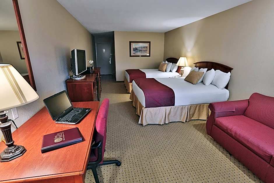 Inn Of The Hills Hotel And Conference Center