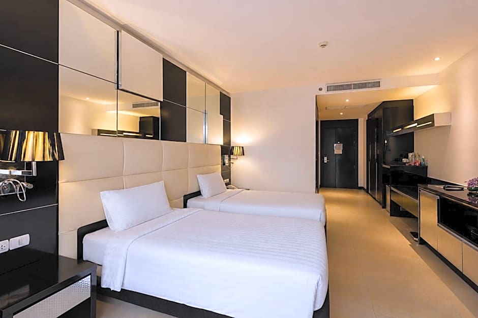 Photo 1 of 7 of Deluxe Grand 2 Beds, Pool View