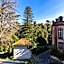 Sintra WOW - Unique double Smart Room in 17th century Palace! Hot tub, Snooker, BBQ, PS5, Sauna, Gym