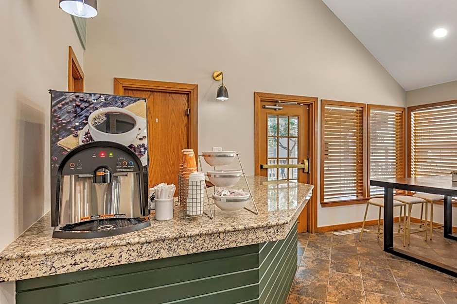 MainStay Suites Springfield South - Battlefield Rd