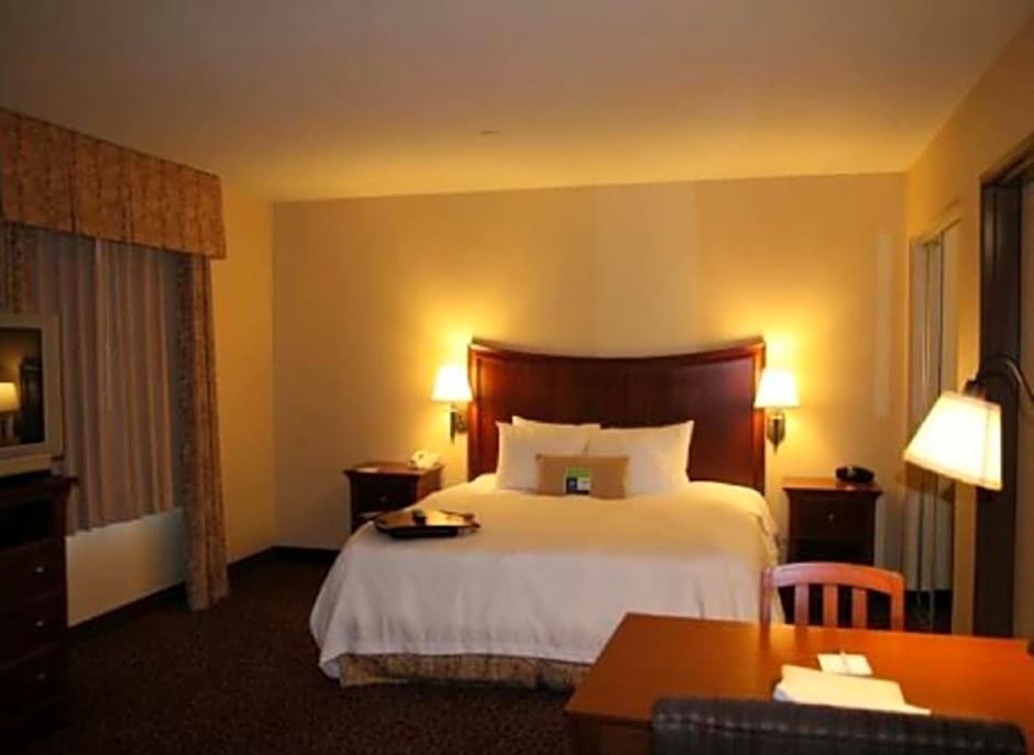 Hampton Inn & Suites Red Bluff