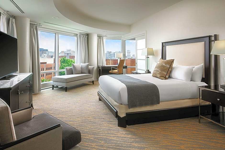 The Inn at Penn, A Hilton Hotel