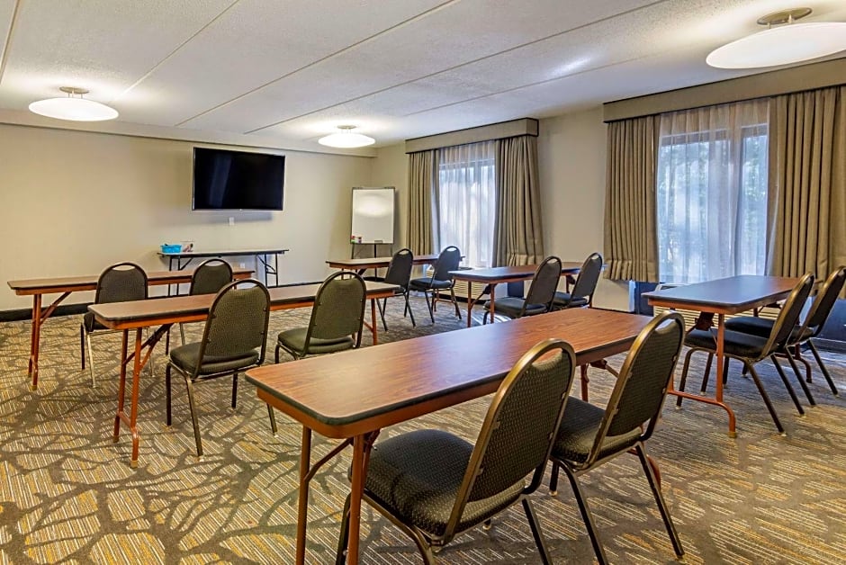 Comfort Suites Alpharetta/Roswell - Atlanta Area