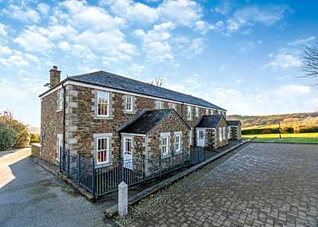 Green Acres Cottages