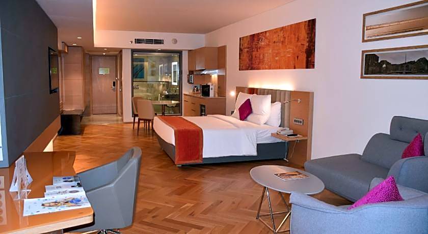 Novotel Vijayawada Varun