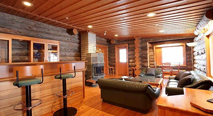 Log Hotel The Maple Lodge