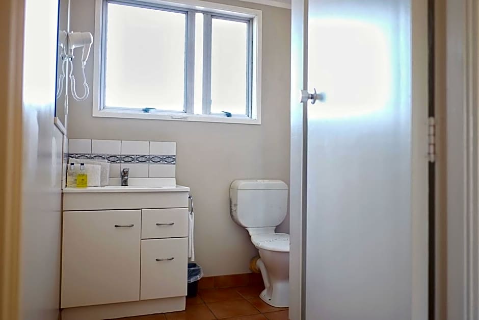 Gateway International Motel