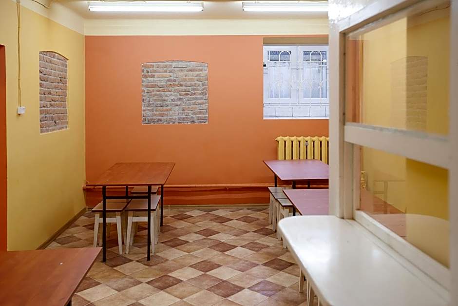 Schronisko Młodzieżowe PTSM Matecznik