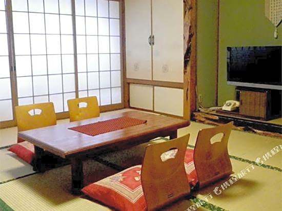 Waraku Yuen