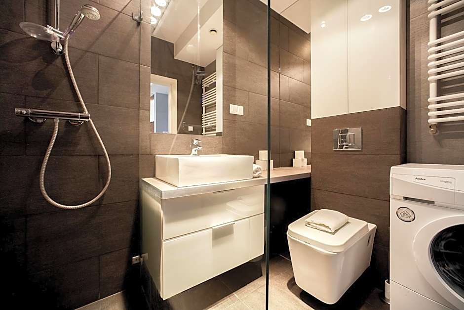 Platinum Towers E-Apartments