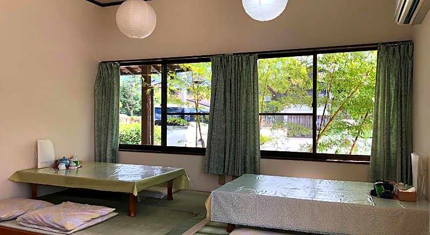 Yufuin Onsen Hasuwa Inn