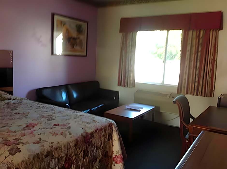 Crescent Inn