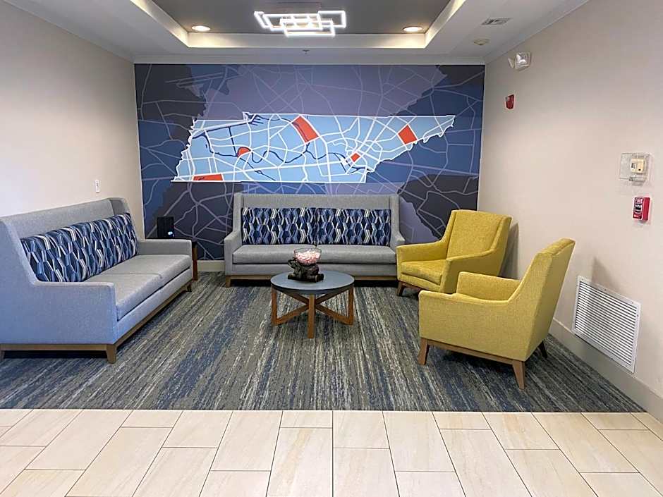 Holiday Inn Express & Suites Dyersburg by IHG