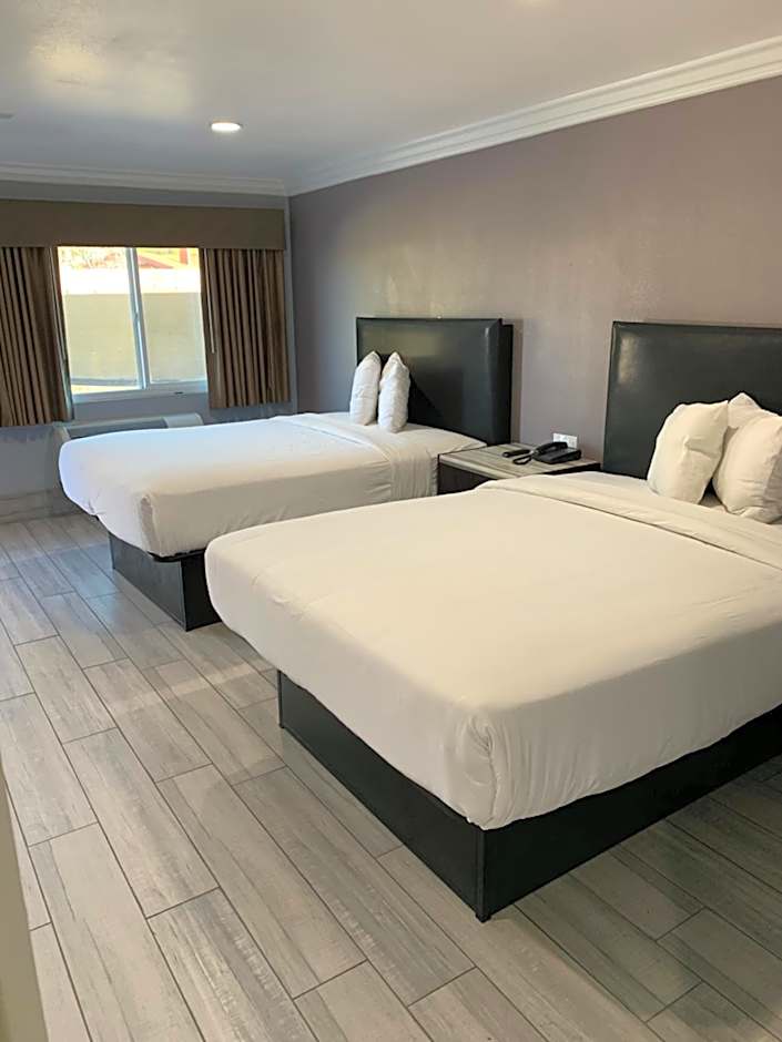 Willow Tree Inn & Suites