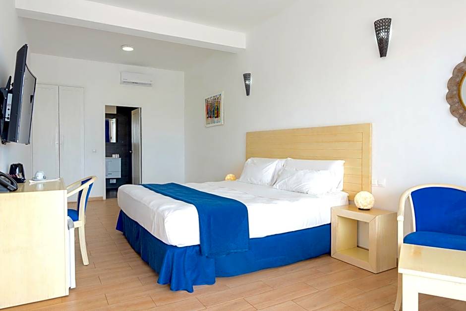 Hotel LIVVO Budha Beach