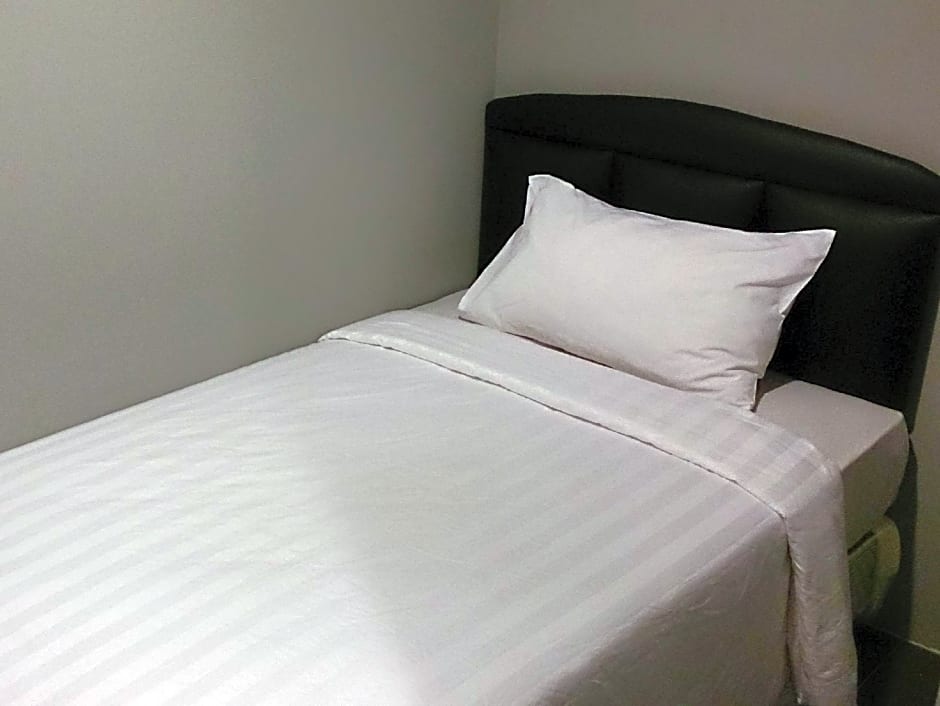 Yomi Hotel