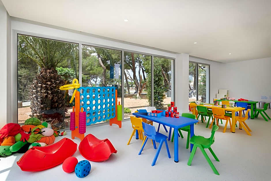 Hipotels Bahía Grande Aparthotel