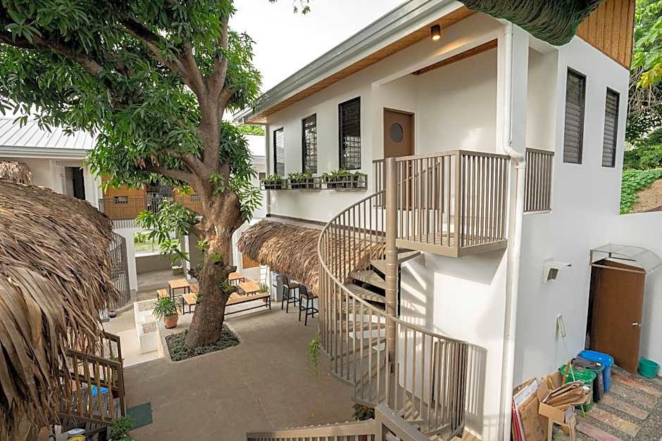 The Circle Hostel La Union