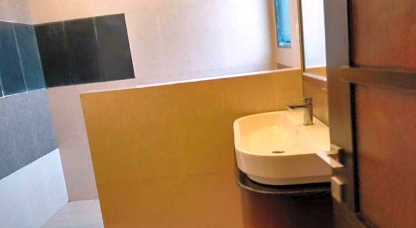 The Golden Suites & Spa Calangute Hotel