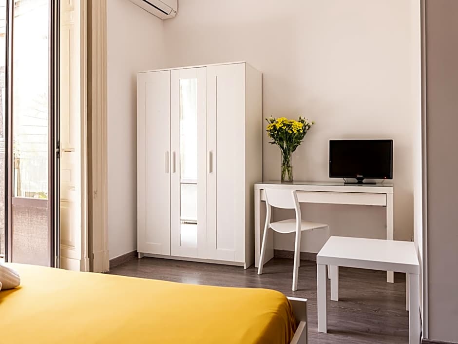 Duomo & Università Rooms