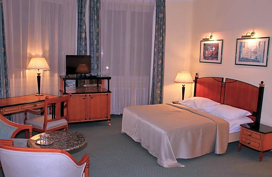 Hotel Centrál