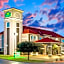 La Quinta Inn & Suites by Wyndham Fairfield