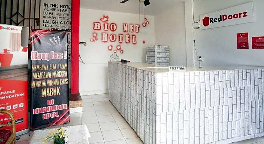 RedDoorz near Mal Abepura