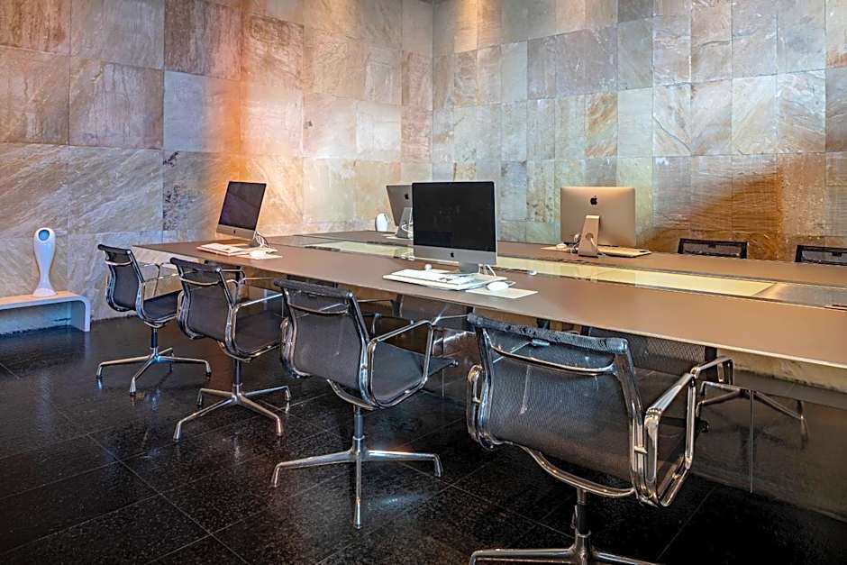 AC Hotel by Marriott Barcelona Forum