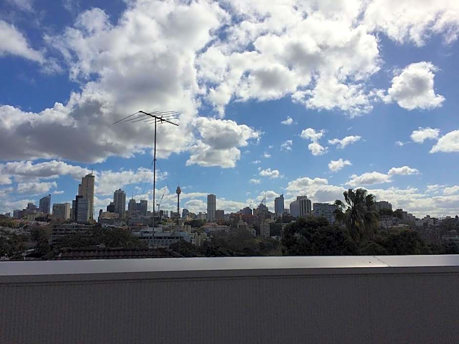 Edgecliff Lodge Motel