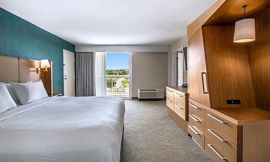 Holiday Inn Oxnard - Ventura by IHG