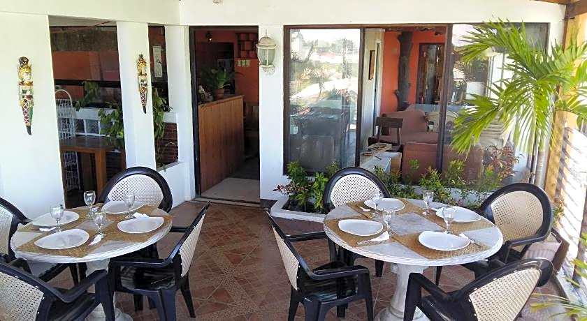 Antonios Pension House