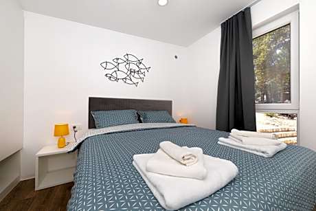 Premium Two-Bedroom Glamping Home