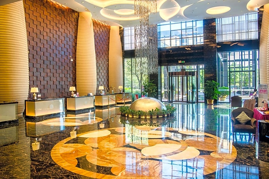 Ramada Plaza Huizhou East
