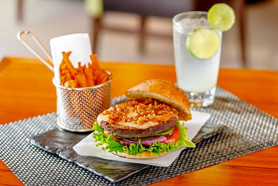 Hyatt Place Los Cabos