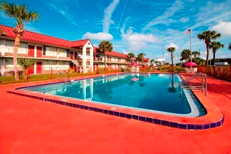 OYO Hotel Dundee By Crystal Lake