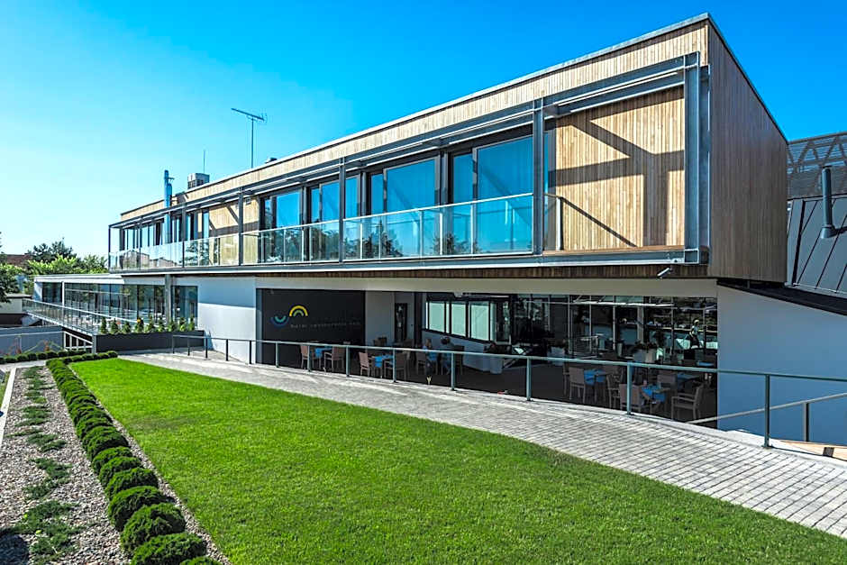 Regatta Hotel Restauracja Spa