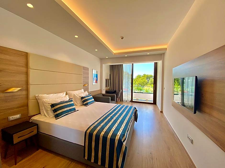 Foto 1 daripada 5 — Superior 1 Double Bed or 2 Beds, Sea View
