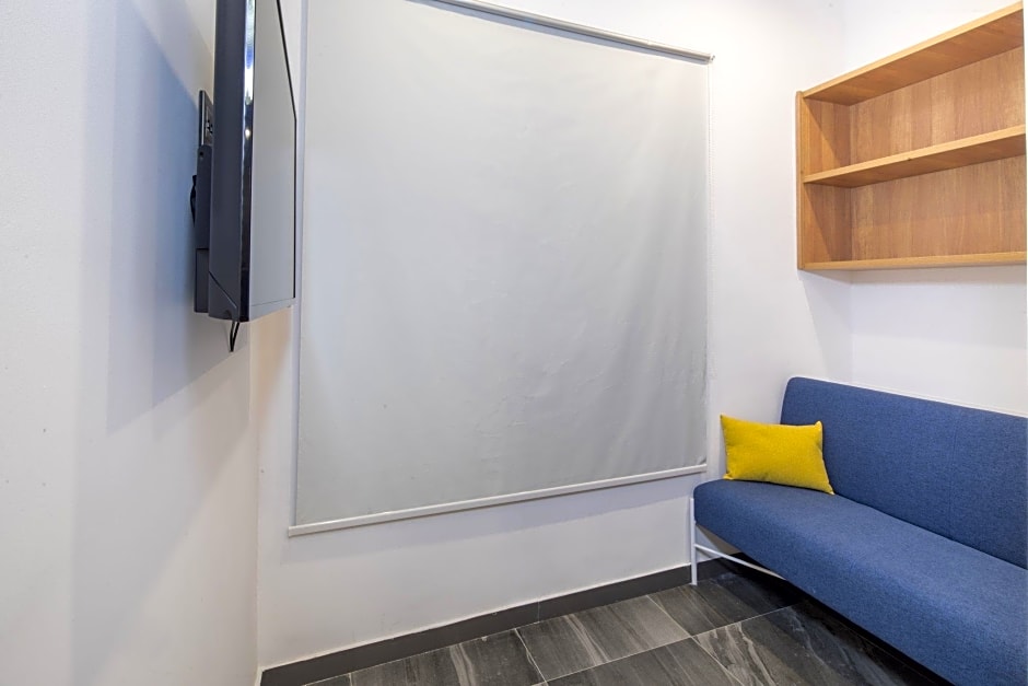 HOLIDAY INN EXPRESS Shanghai Tourism Zone