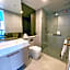 SkyGarden Luxury Condo at The Glen by Live Local