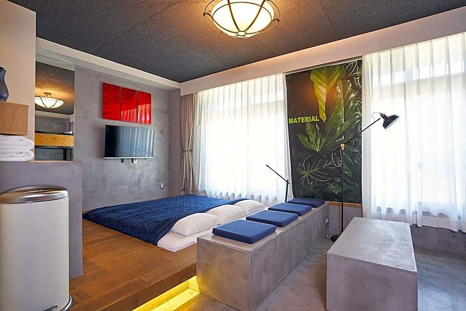 Hotel MATERIAL