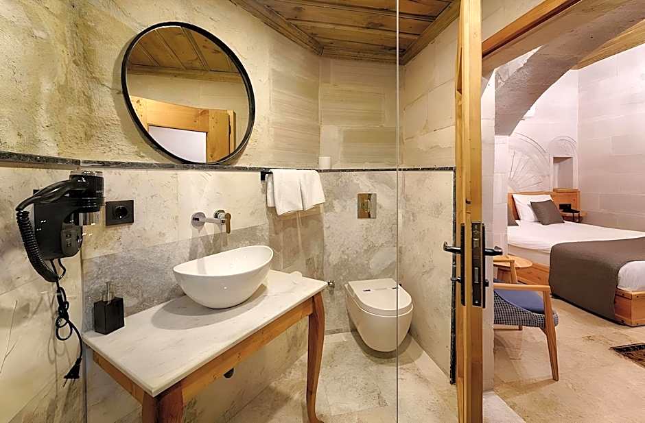 Concept Cave House